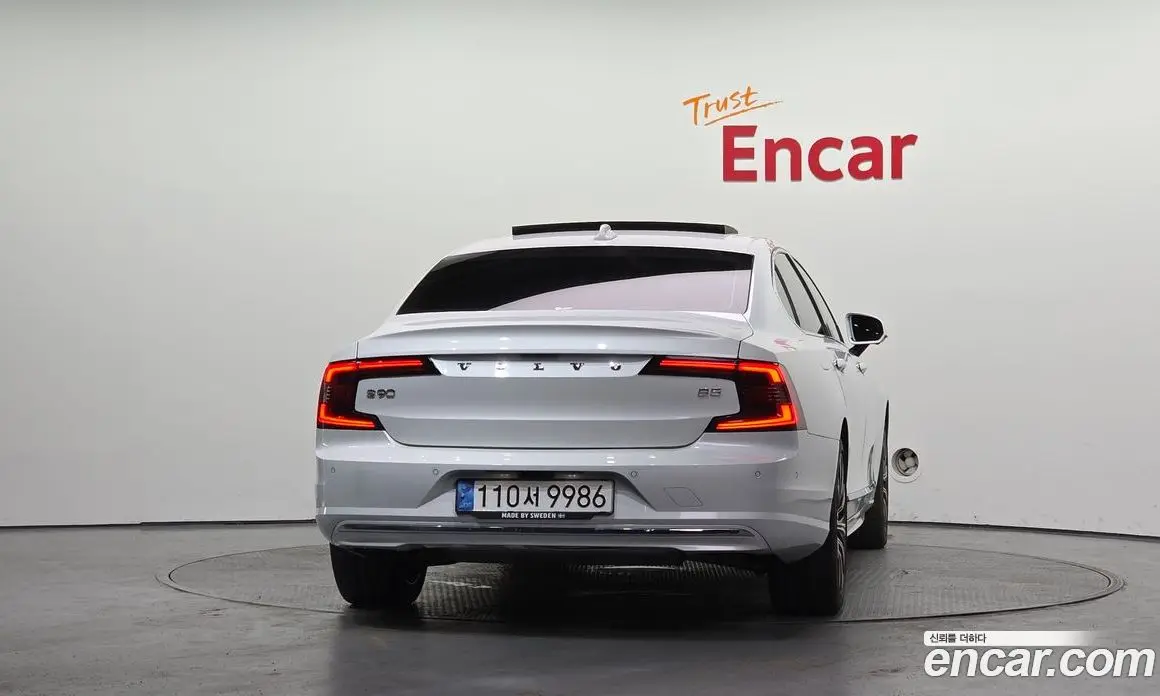 Volvo S90 2022 2.0 автомат (гидро), фото 4 Volvo S90 2022 2.0 автомат (гидро), фото 4