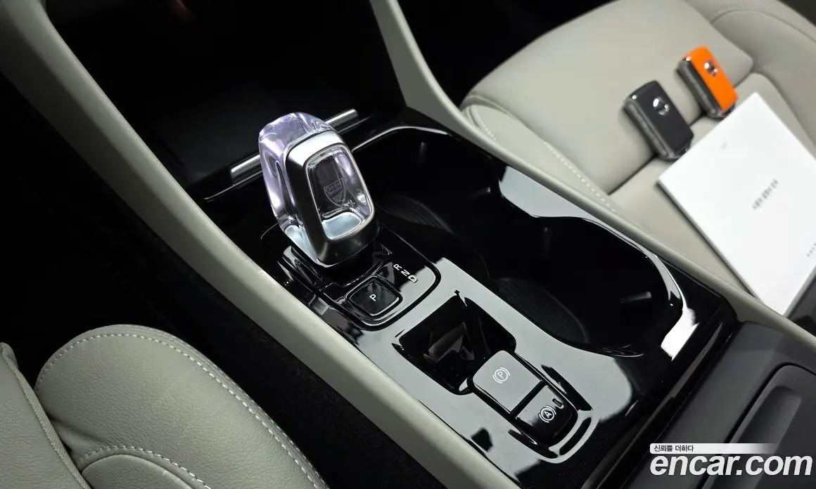 Volvo XC40 2023 2.0 автомат (гидро), фото 12 Volvo XC40 2023 2.0 автомат (гидро), фото 12