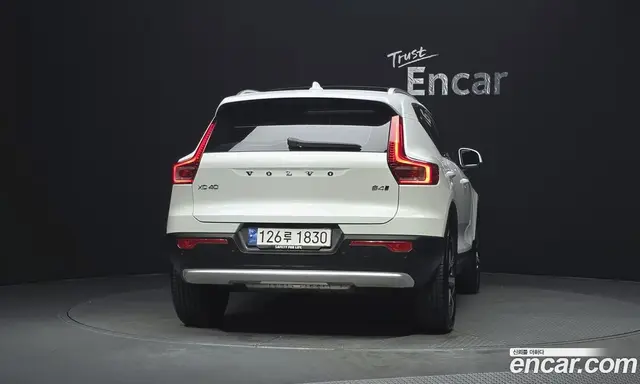 Volvo XC40 2023 2.0 автомат (гидро), миниатюра 4 Volvo XC40 2023 2.0 автомат (гидро), миниатюра 4