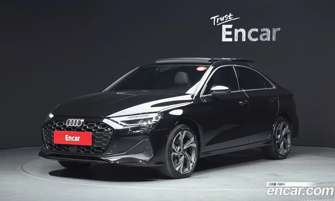 Audi A3 2025 2.0 автомат (гидро), фото 1 Audi A3 2025 2.0 автомат (гидро), фото 1