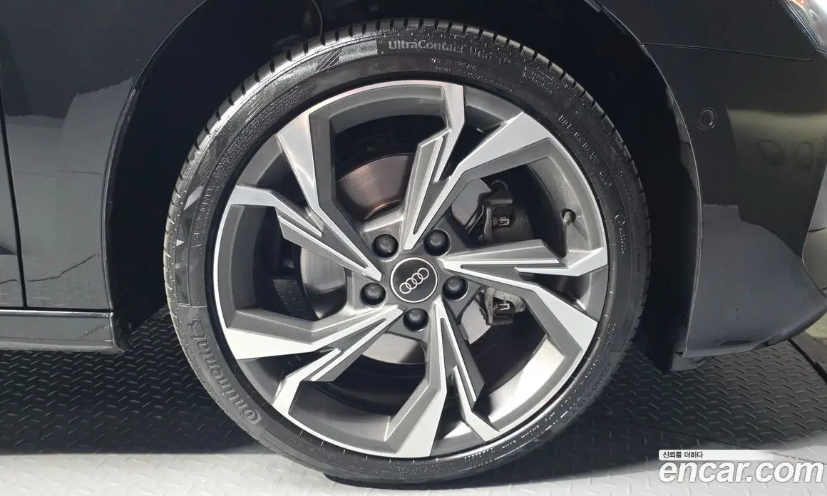 Audi A3 2025 2.0 автомат (гидро), фото 7 Audi A3 2025 2.0 автомат (гидро), фото 7