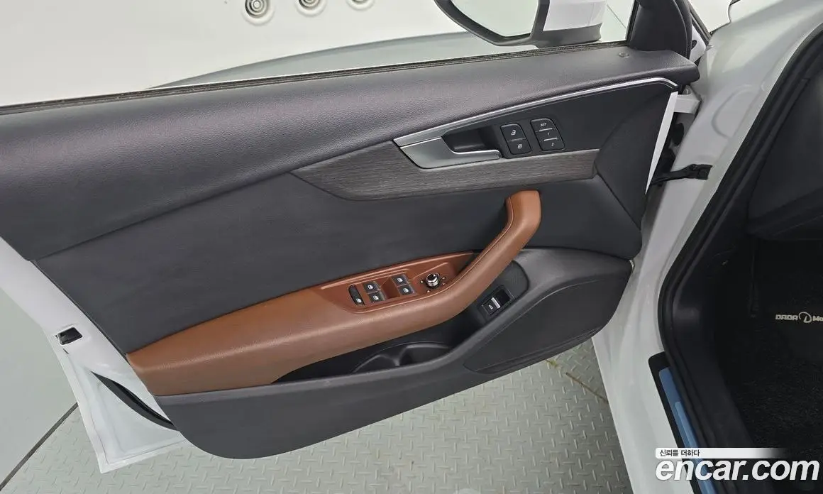 Audi A4 2019 2.0 автомат (гидро), фото 14 Audi A4 2019 2.0 автомат (гидро), фото 14