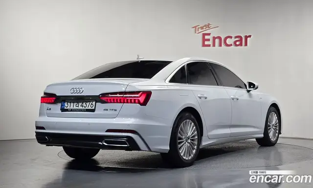 Audi A6 2021 2.0 автомат (гидро), миниатюра 2