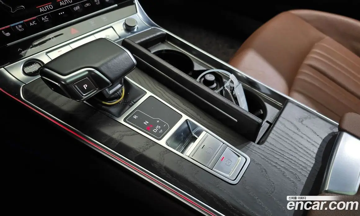 Audi A6 2021 2.0 автомат (гидро), фото 12