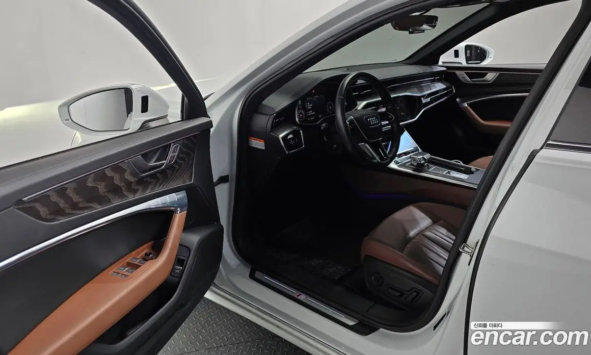 Audi A6 2021 2.0 автомат (гидро), фото 13