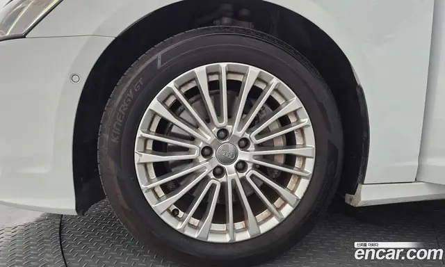 Audi A6 2021 2.0 автомат (гидро), миниатюра 5