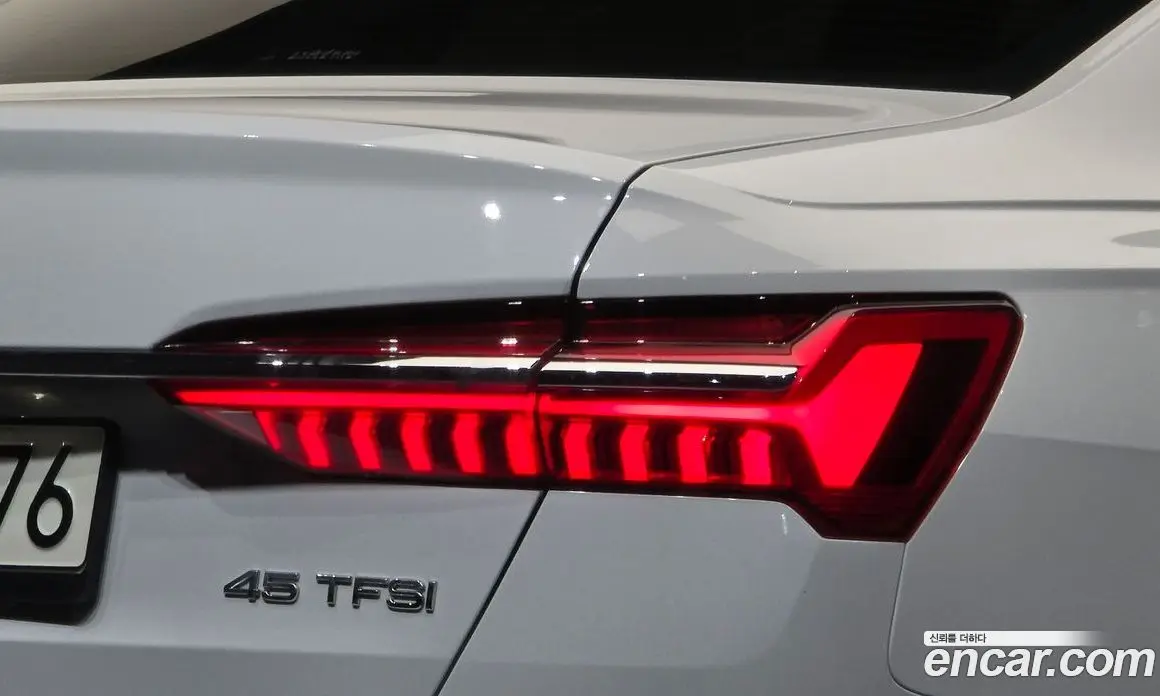 Audi A6 2021 2.0 автомат (гидро), фото 9