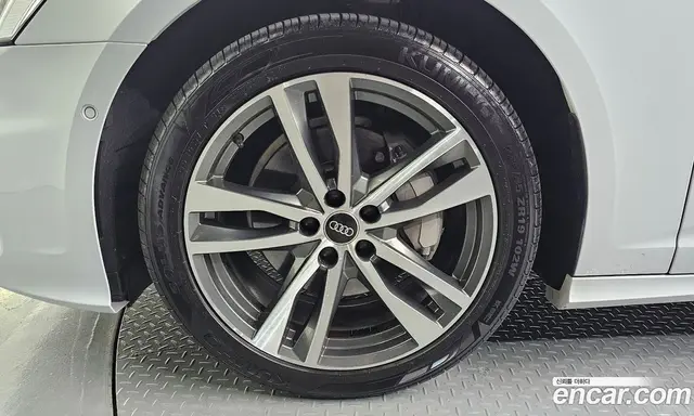 Audi A6 2022 2.0 автомат (гидро), миниатюра 5
