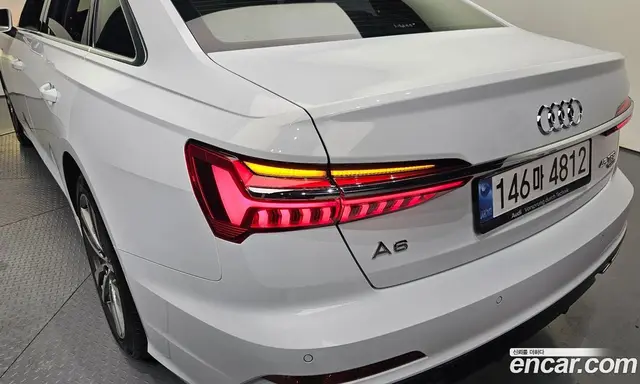 Audi A6 2022 2.0 автомат (гидро), миниатюра 9