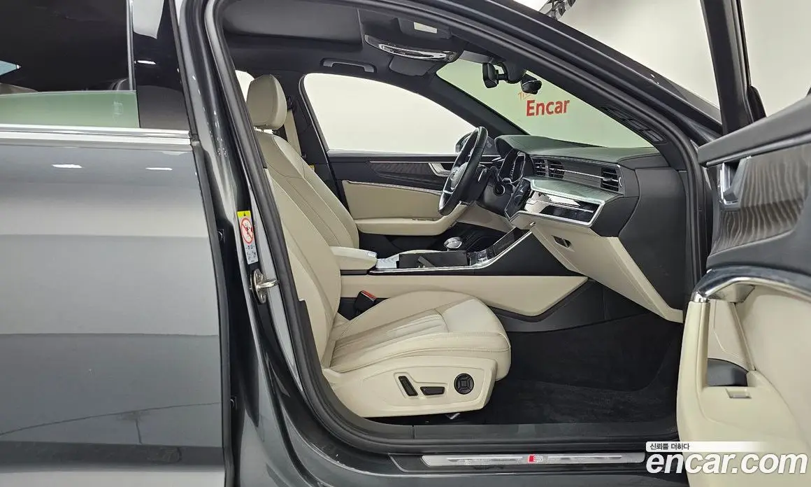 Audi A6 2023 2.0 автомат (гидро), фото 16