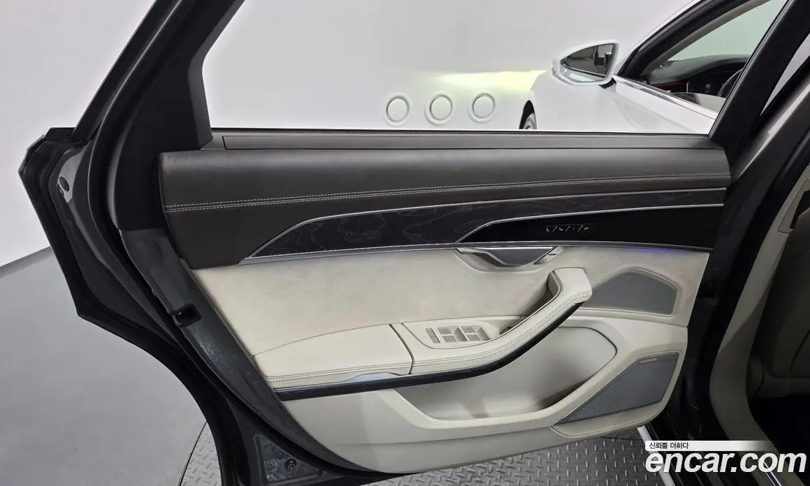 Audi A8 2018 3.0 автомат (гидро), фото 15