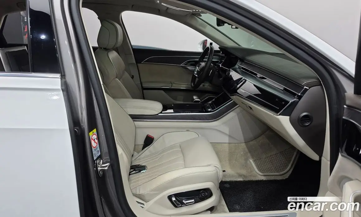 Audi A8 2018 3.0 автомат (гидро), фото 16