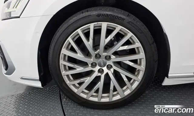 Audi A8 2018 3.0 автомат (гидро), миниатюра 5