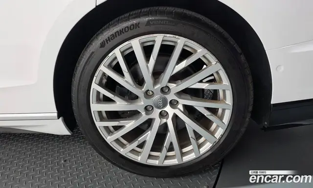 Audi A8 2018 3.0 автомат (гидро), миниатюра 7