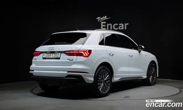 Audi Q3 2022 2.0 автомат (гидро), миниатюра 2