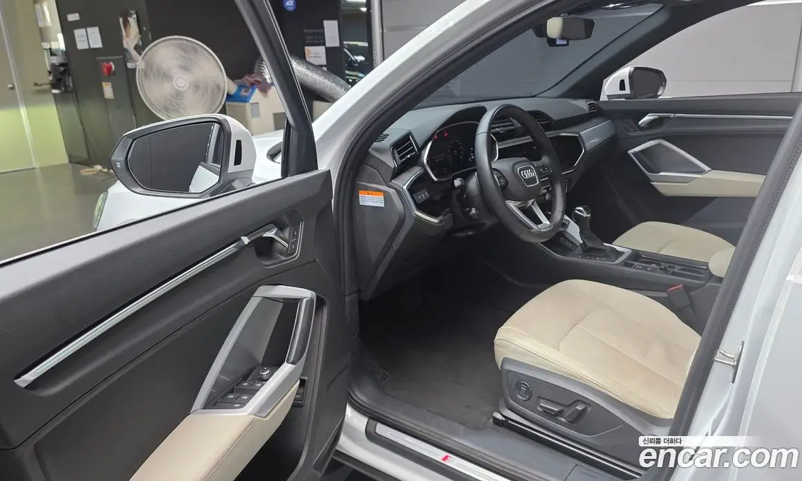 Audi Q3 2022 2.0 автомат (гидро), фото 13