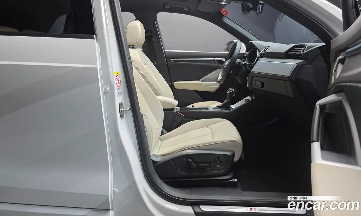 Audi Q3 2022 2.0 автомат (гидро), фото 16