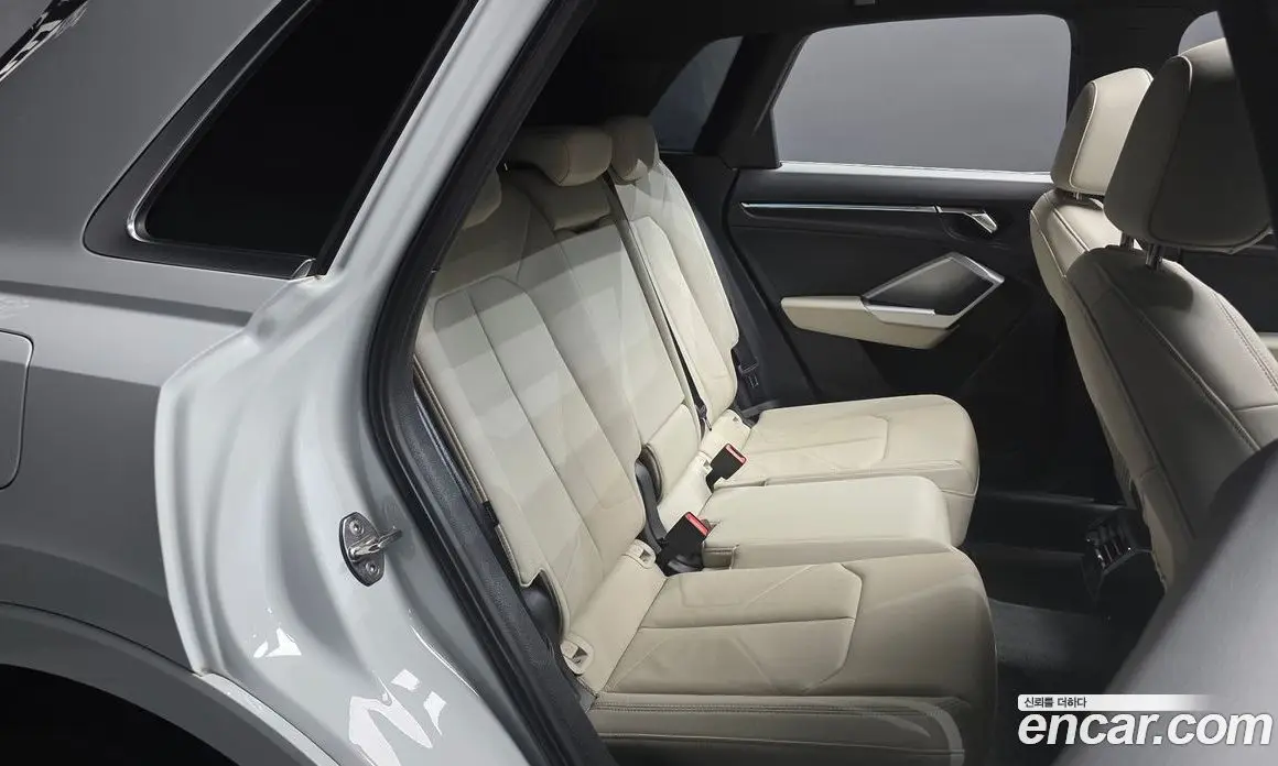 Audi Q3 2022 2.0 автомат (гидро), фото 17