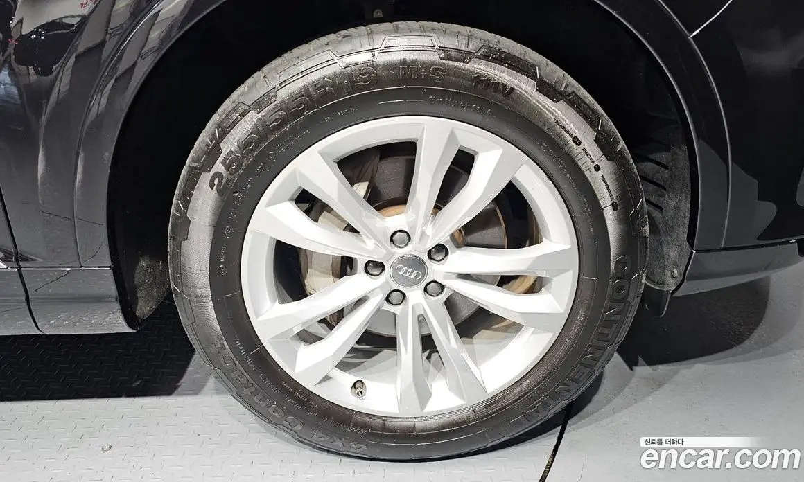 Audi Q7 2019 2.0 автомат (гидро), фото 7 Audi Q7 2019 2.0 автомат (гидро), фото 7