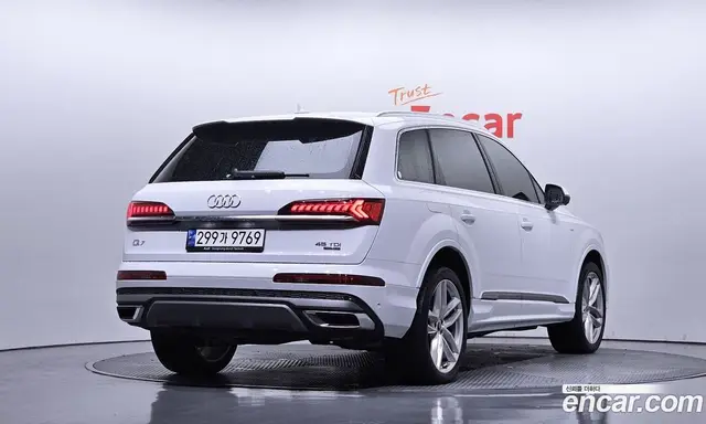 Audi Q7 2023 3.0 автомат (гидро), миниатюра 2