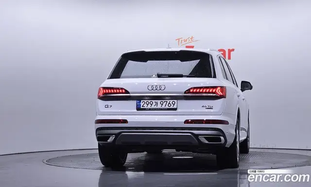 Audi Q7 2023 3.0 автомат (гидро), миниатюра 4