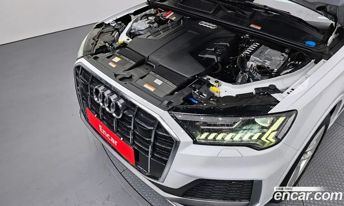 Audi Q7 2023 3.0 автомат (гидро), фото 6