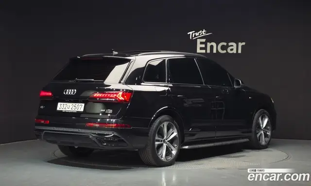 Audi Q7 2023 3.0 автомат (гидро), миниатюра 2 Audi Q7 2023 3.0 автомат (гидро), миниатюра 2