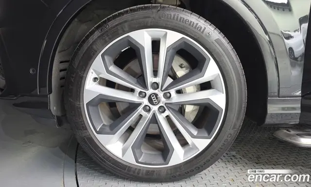 Audi Q7 2023 3.0 автомат (гидро), миниатюра 5 Audi Q7 2023 3.0 автомат (гидро), миниатюра 5