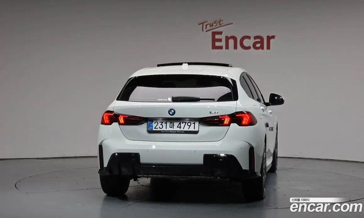 BMW 1 серия 2025 2.0 автомат (гидро), фото 3 BMW 1 серия 2025 2.0 автомат (гидро), фото 3