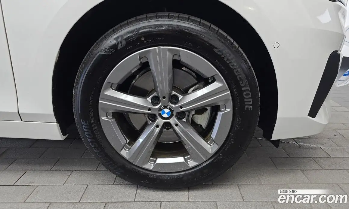 BMW 2 серия 2024 2.0 автомат (гидро), фото 7