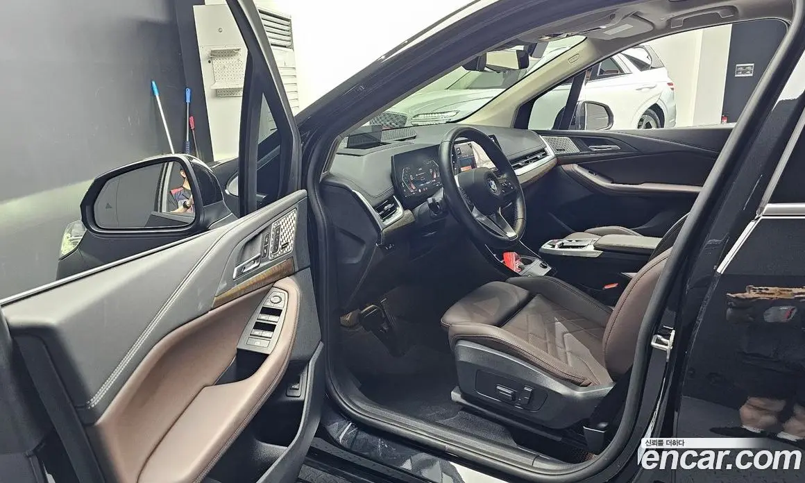BMW 2 серия 2024 2.0 автомат (гидро), фото 13