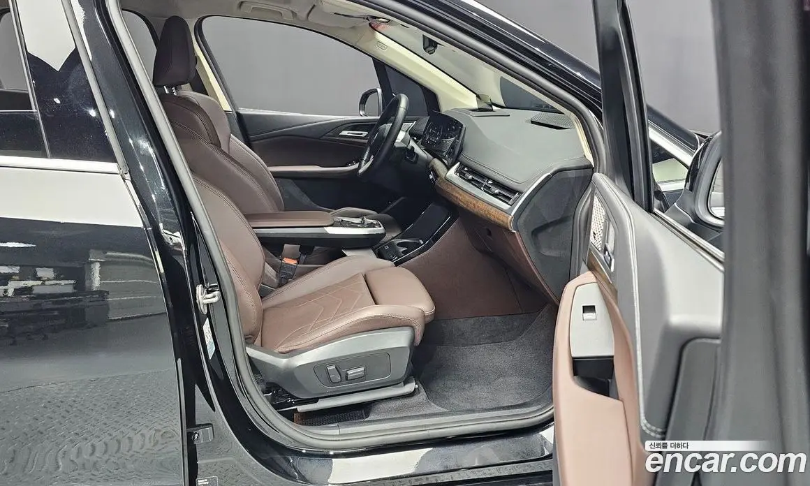 BMW 2 серия 2024 2.0 автомат (гидро), фото 17