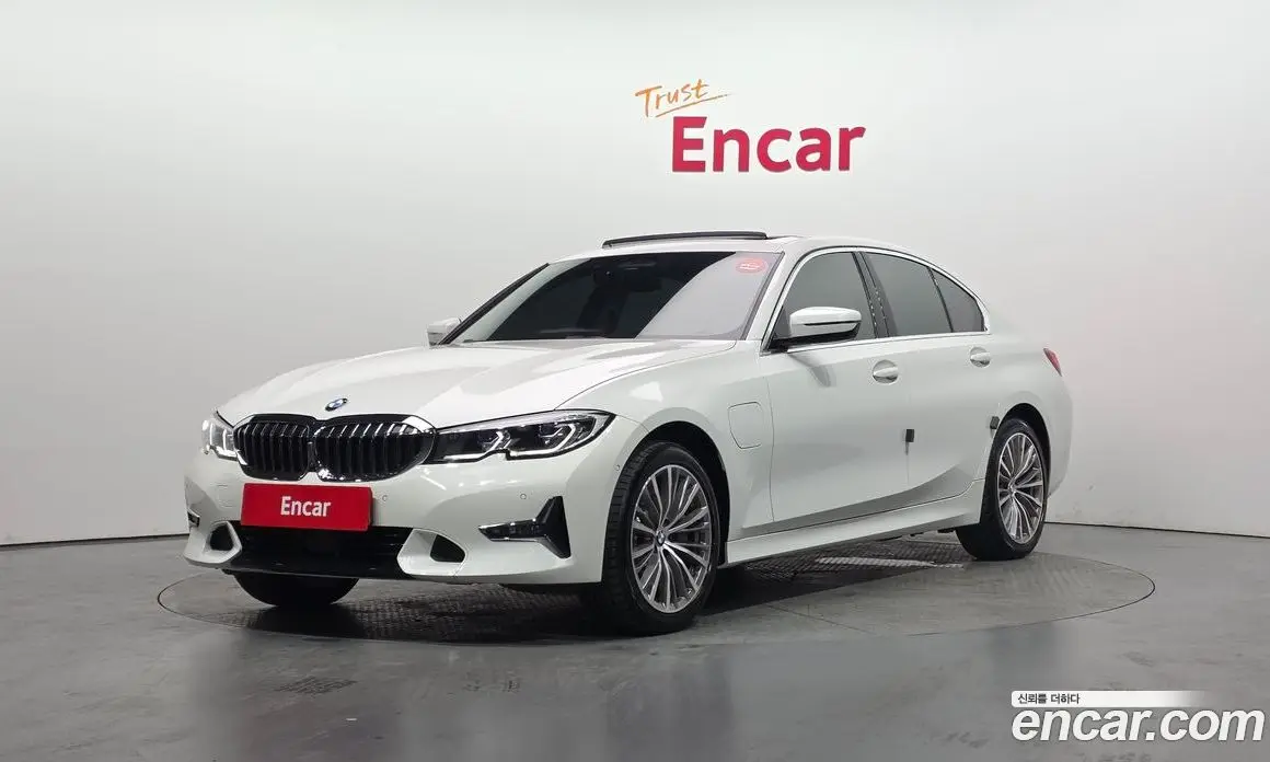 BMW 3 серия 2021 2.0 автомат (гидро), фото 1 BMW 3 серия 2021 2.0 автомат (гидро), фото 1