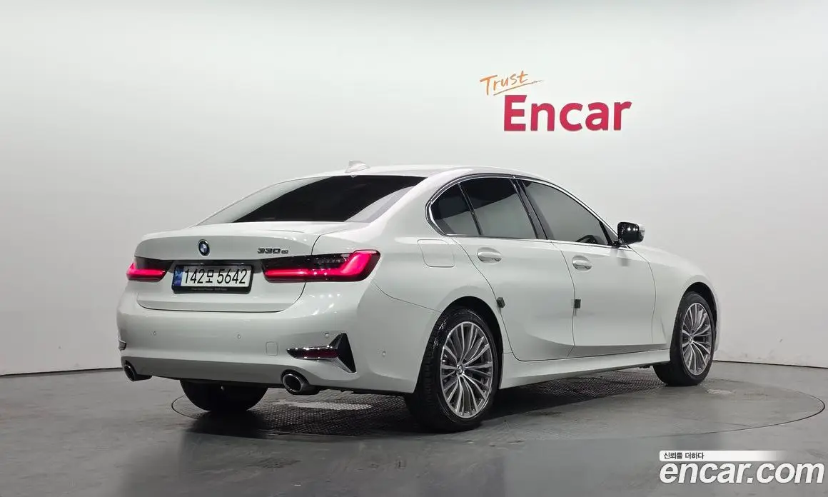 BMW 3 серия 2021 2.0 автомат (гидро), фото 2 BMW 3 серия 2021 2.0 автомат (гидро), фото 2