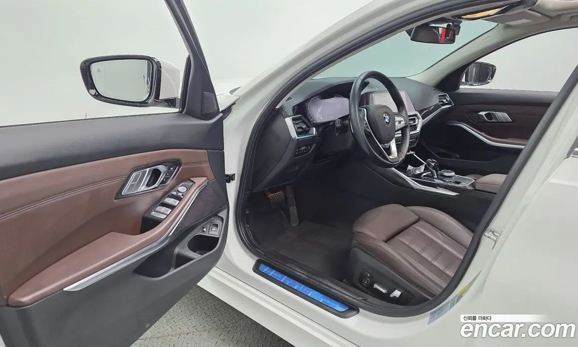BMW 3 серия 2021 2.0 автомат (гидро), фото 13 BMW 3 серия 2021 2.0 автомат (гидро), фото 13