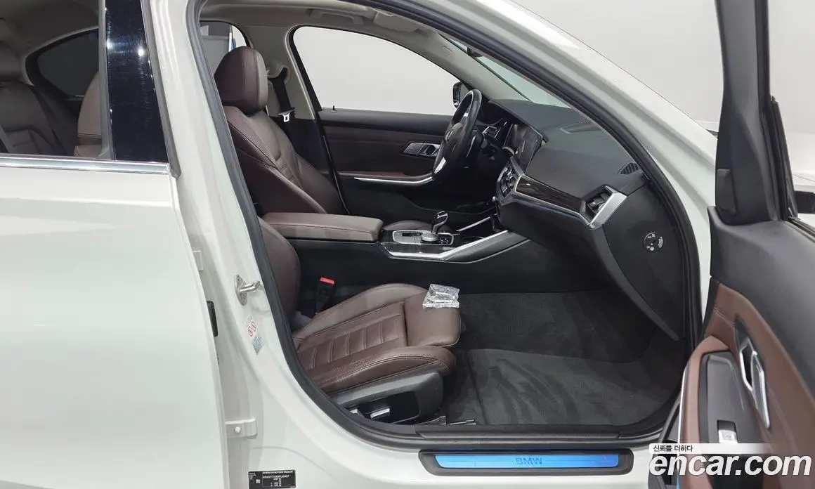 BMW 3 серия 2021 2.0 автомат (гидро), фото 16 BMW 3 серия 2021 2.0 автомат (гидро), фото 16