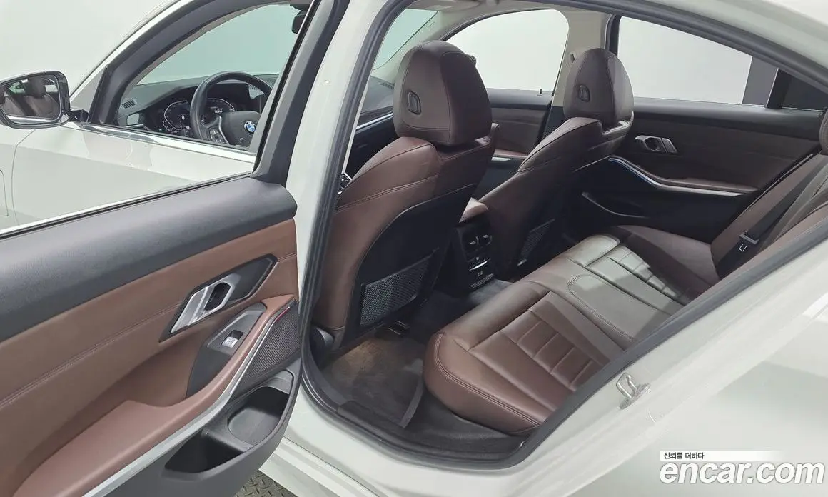 BMW 3 серия 2021 2.0 автомат (гидро), фото 18 BMW 3 серия 2021 2.0 автомат (гидро), фото 18
