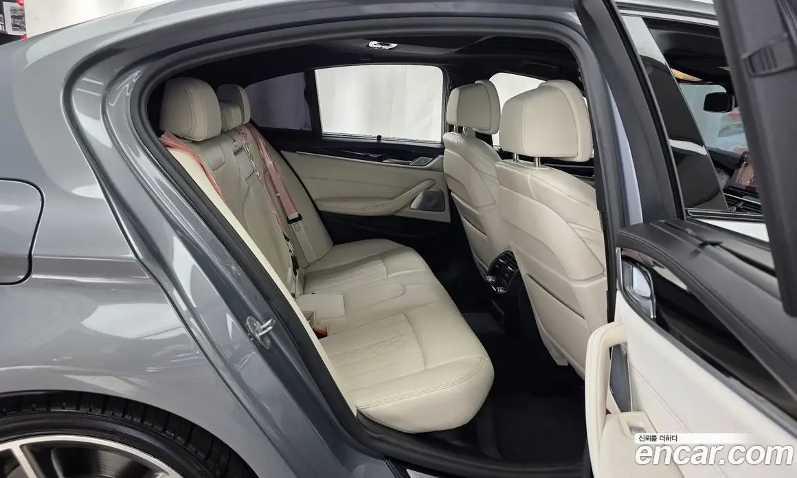 BMW 5 серия 2022 4.4 автомат (гидро), фото 18
