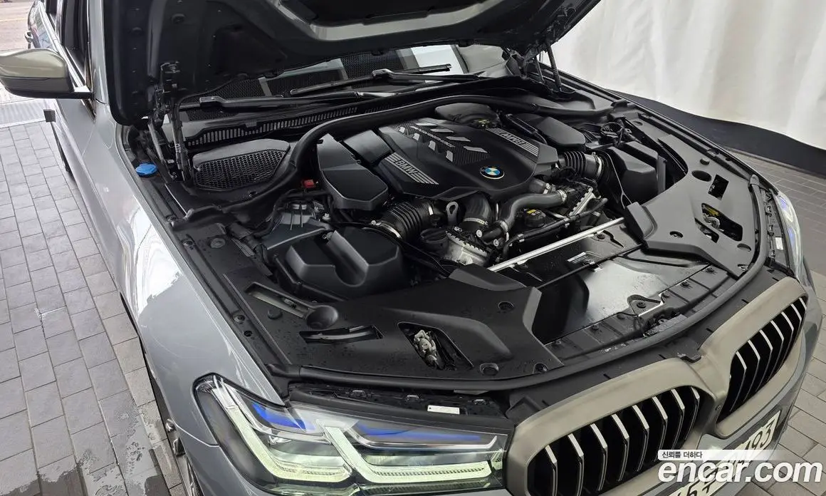 BMW 5 серия 2022 4.4 автомат (гидро), фото 6