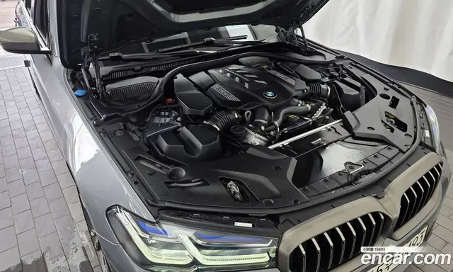 BMW 5 серия 2022 4.4 автомат (гидро), миниатюра 6