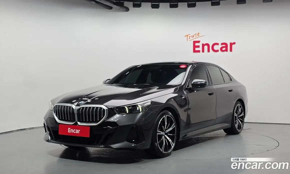 BMW 5 серия 2023 2.0 автомат (гидро), фото 1 BMW 5 серия 2023 2.0 автомат (гидро), фото 1