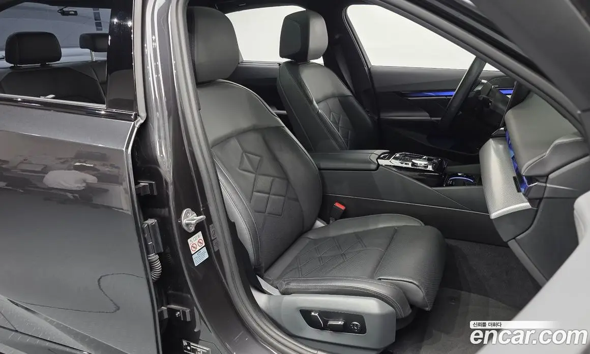 BMW 5 серия 2023 2.0 автомат (гидро), фото 16 BMW 5 серия 2023 2.0 автомат (гидро), фото 16