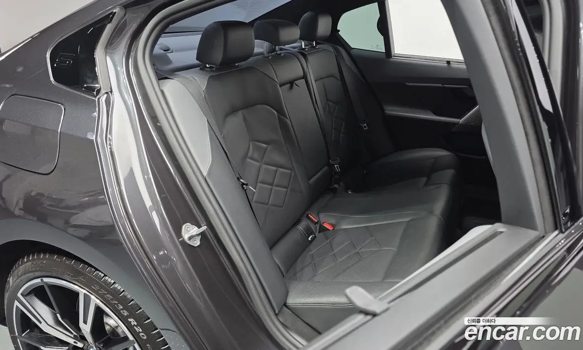 BMW 5 серия 2023 2.0 автомат (гидро), фото 17 BMW 5 серия 2023 2.0 автомат (гидро), фото 17