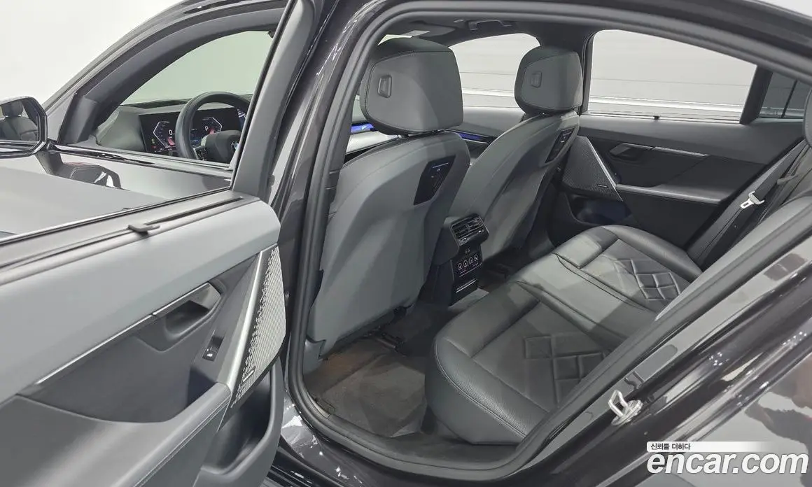 BMW 5 серия 2023 2.0 автомат (гидро), фото 18 BMW 5 серия 2023 2.0 автомат (гидро), фото 18