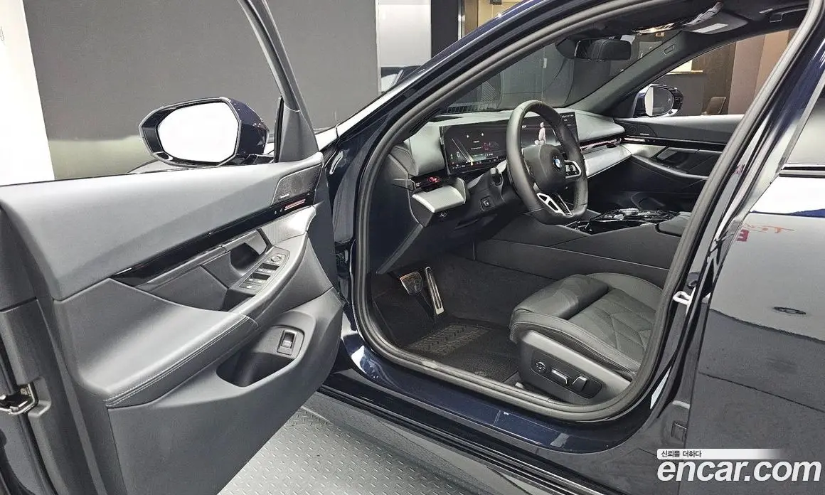BMW 5 серия 2024 2.0 автомат (гидро), фото 13 BMW 5 серия 2024 2.0 автомат (гидро), фото 13
