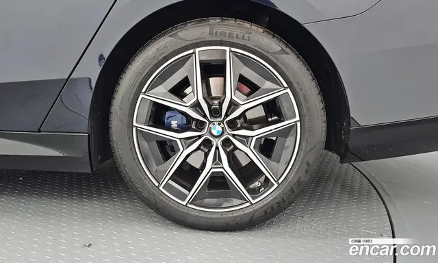 BMW 5 серия 2024 2.0 автомат (гидро), миниатюра 7 BMW 5 серия 2024 2.0 автомат (гидро), миниатюра 7