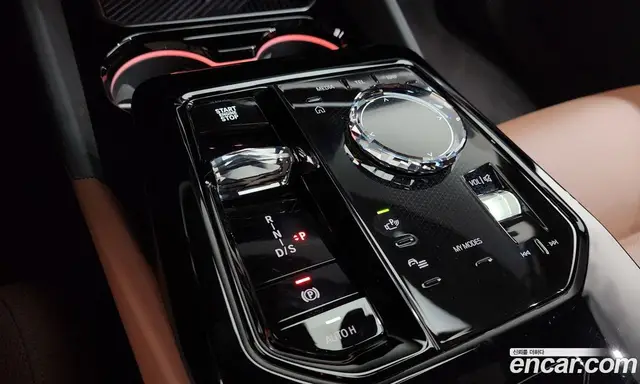 BMW 5 серия 2025 2.0 автомат (гидро), миниатюра 12