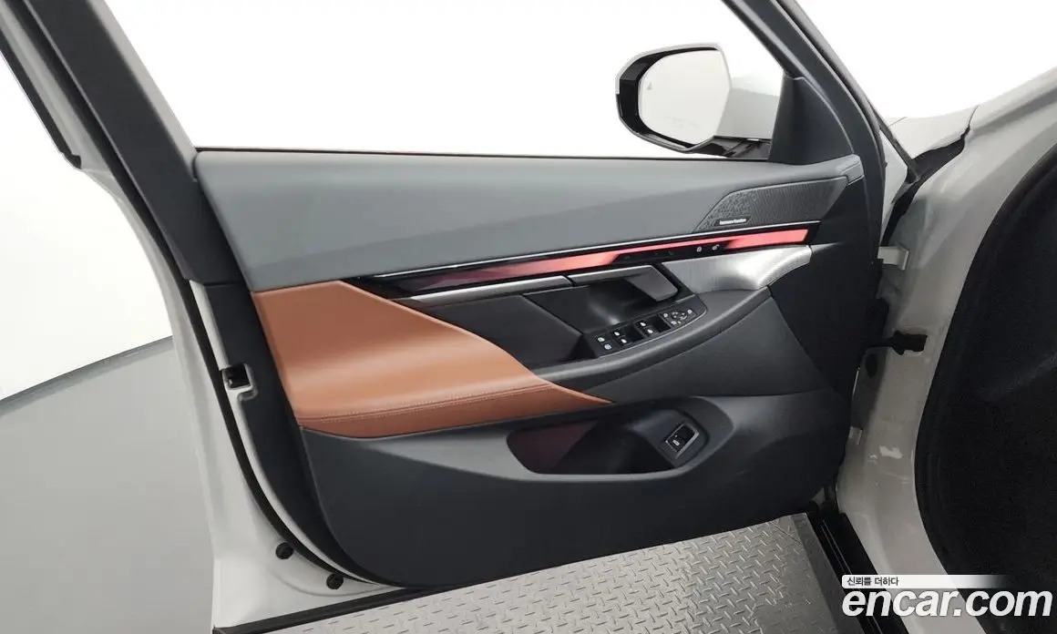 BMW 5 серия 2025 2.0 автомат (гидро), фото 14
