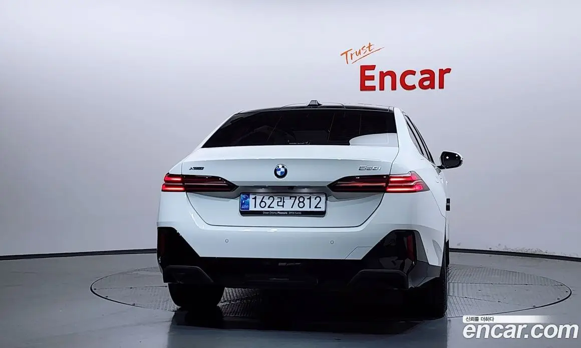 BMW 5 серия 2025 2.0 автомат (гидро), фото 4