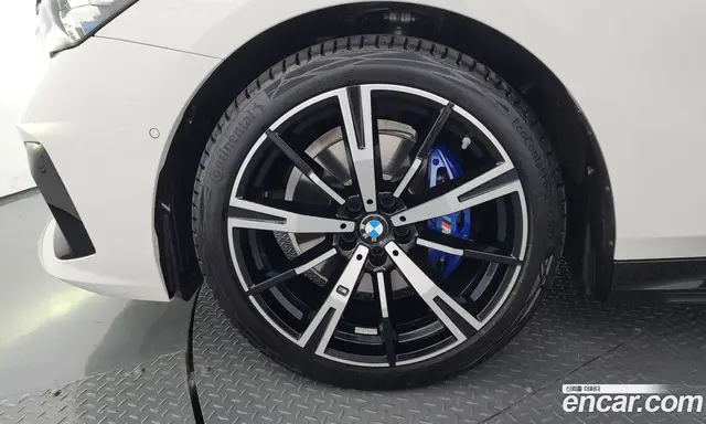 BMW 5 серия 2025 2.0 автомат (гидро), миниатюра 5